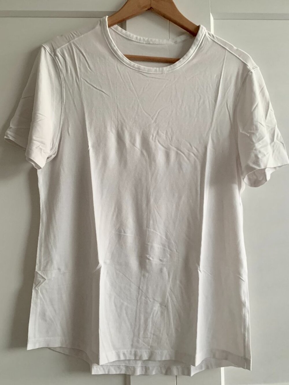 Lululemon Men's T shirt Short Sleeve In white Size S